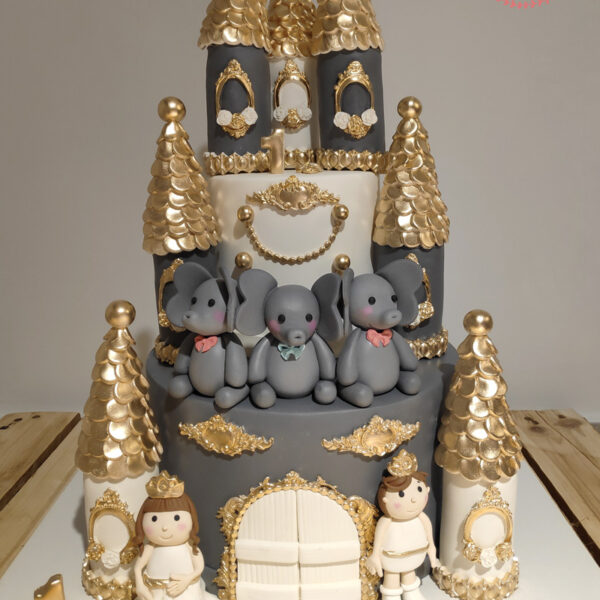 کیک زیبای قلعه اجرا شده توسط نگار رزاقی